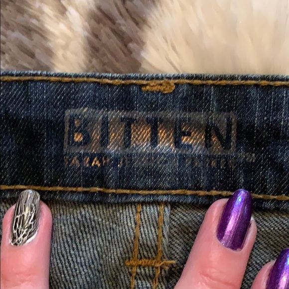 Vintage Bitten jeans 👖 - Picture 5 of 6